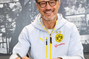 kaiyun-科学家续约！多特官方：与主帅科瓦奇续约至2027年