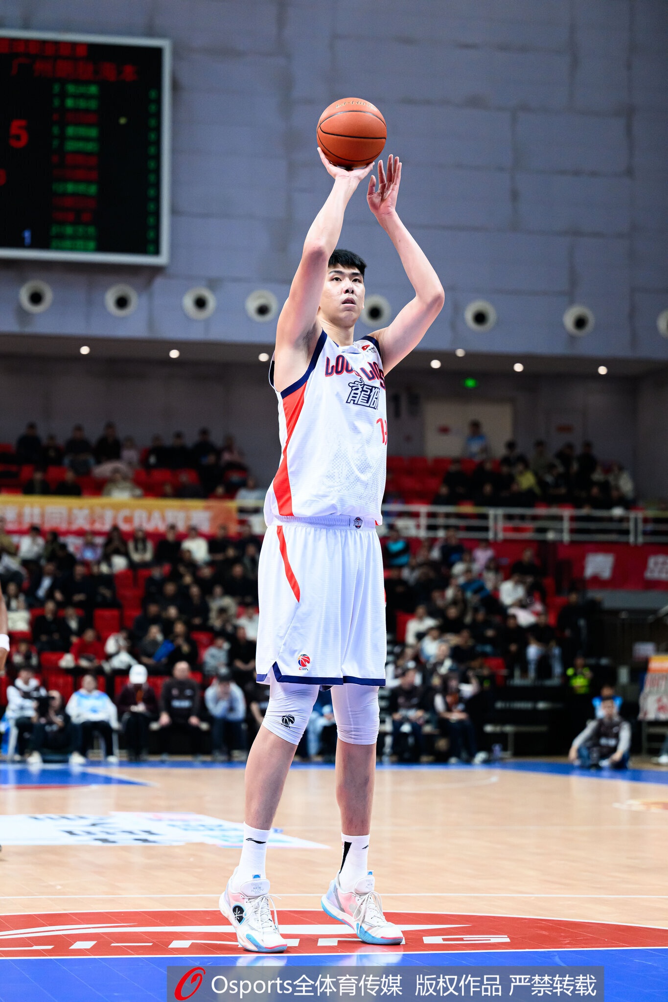 开云体育下载-媒体人：徐昕可能早就有能力成为CBA主力轮换 没打好肯定另有原因